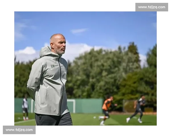 马雷斯卡直言空场诡异:世俱杯首秀氛围 “不正常”